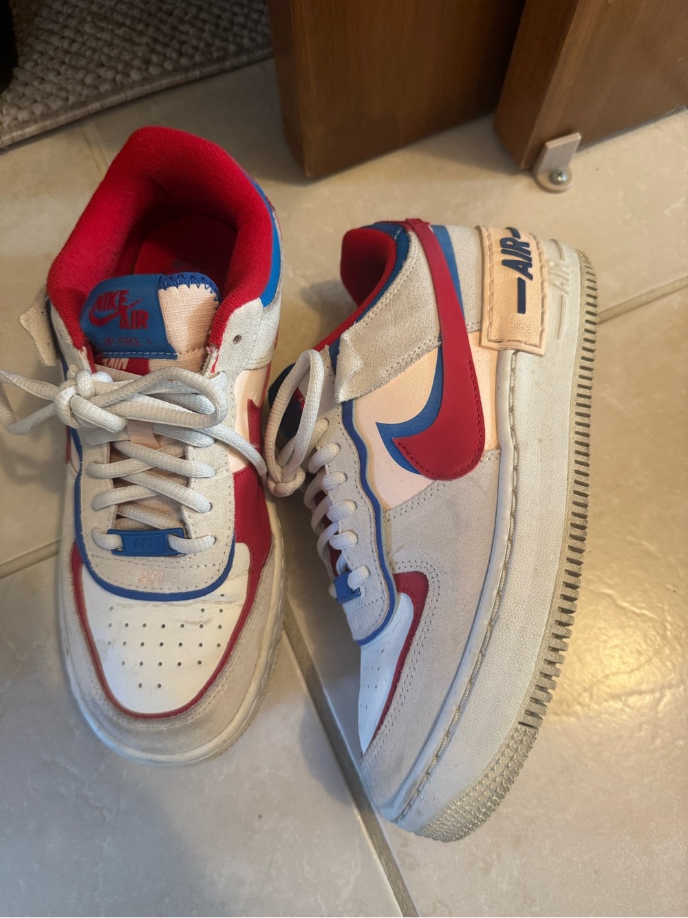 Nike Kids Sneakers in White, Red & Blue